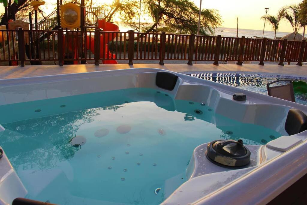 Encantador Samaria Club De Playa, 3 Alcobas 6 Personas Playa Privada